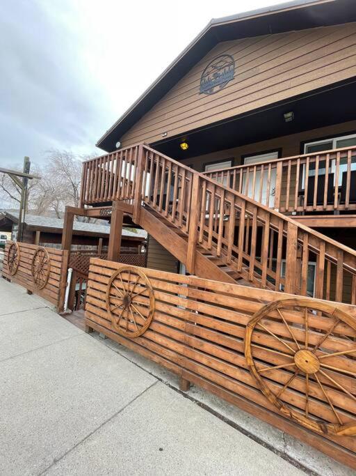 Parkway Yellowstone Riverside Studio #6 جاردينر المظهر الخارجي الصورة