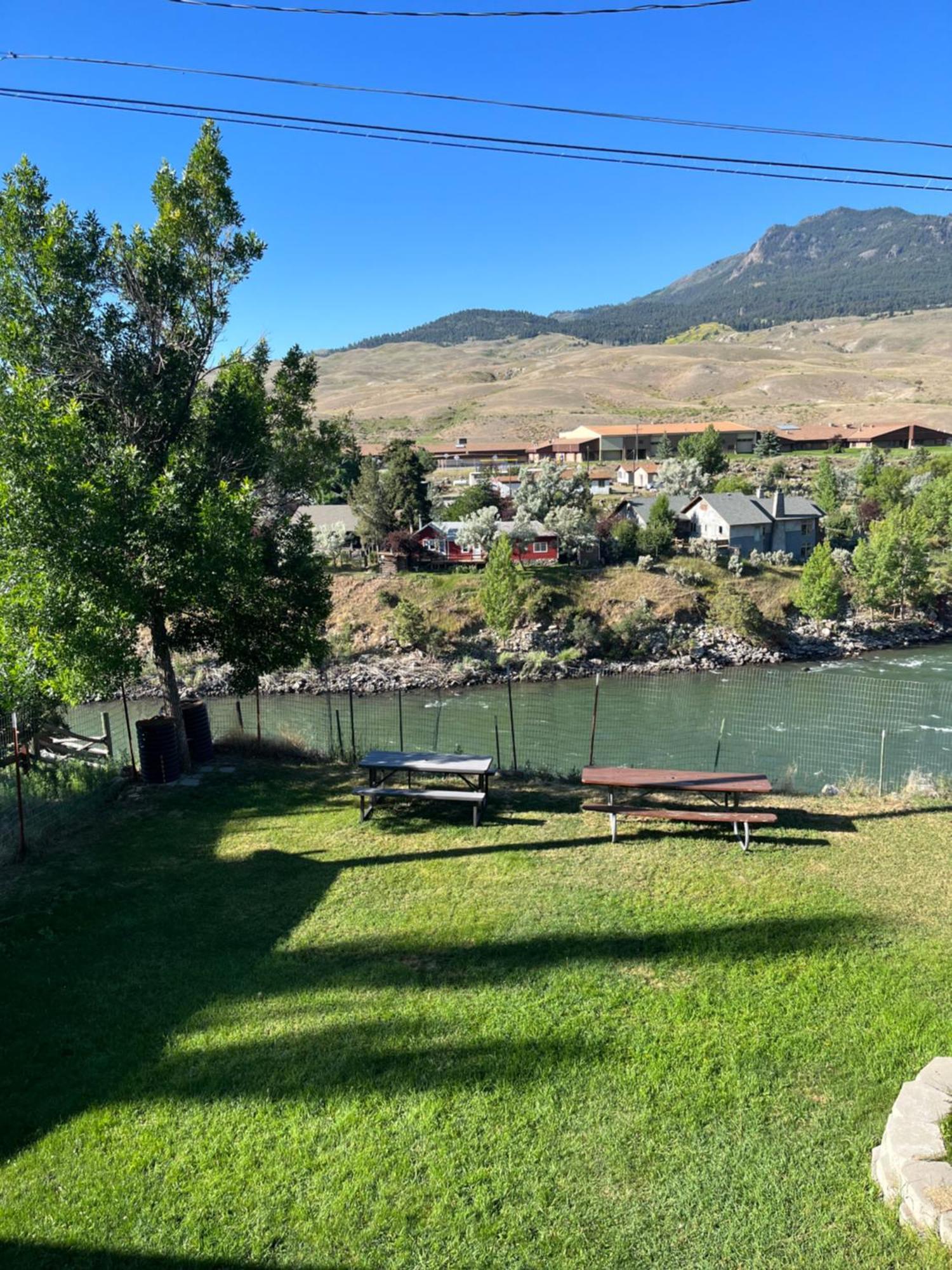Parkway Yellowstone Riverside Studio #6 جاردينر المظهر الخارجي الصورة